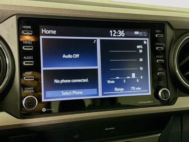 Certified Used 2020  Toyota SR5 image 14