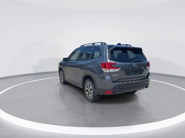 Certified Used 2024 Gray Subaru Premium image 6