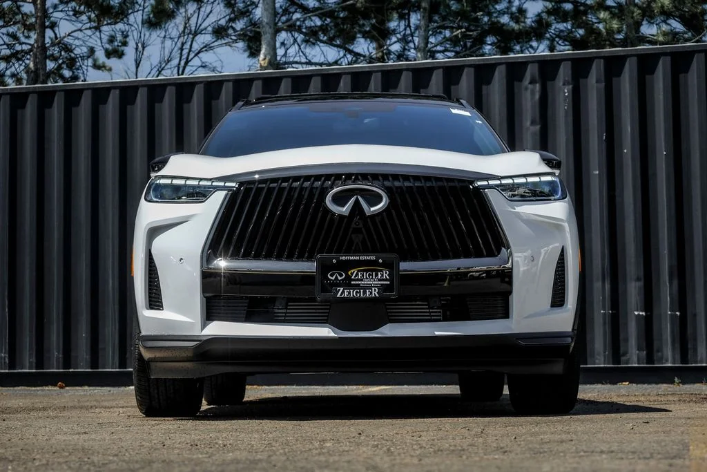 New 2027 2T RAD WHT INFINITI Autograph AWD image 5