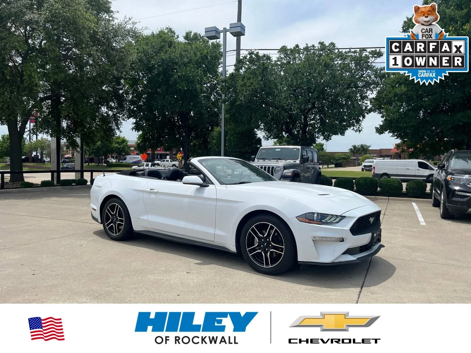 2023 Ford Mustang EcoBoost Convertible's photo