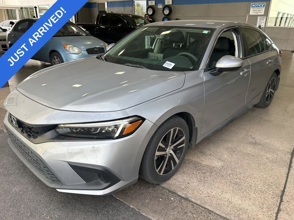2024 Honda Civic LX CVT's photo
