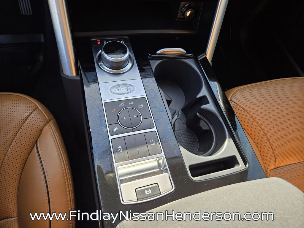 Used 2019  Land Rover HSE image 30