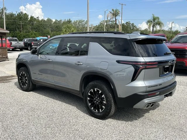 Used 2024 Gray Chevrolet Z71 image 6