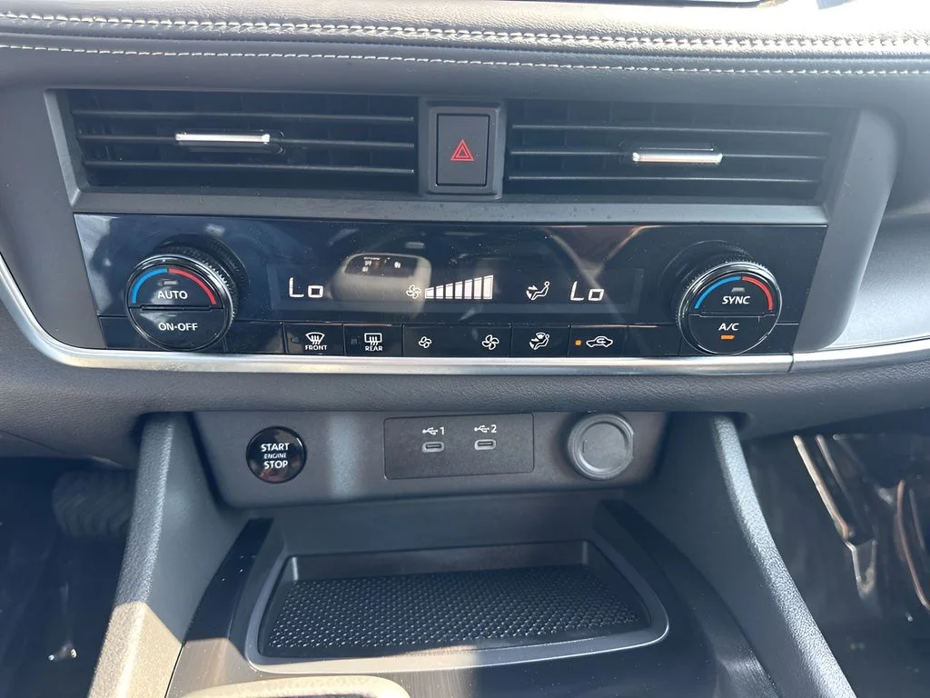 Used 2025 Silver Nissan SV image 19