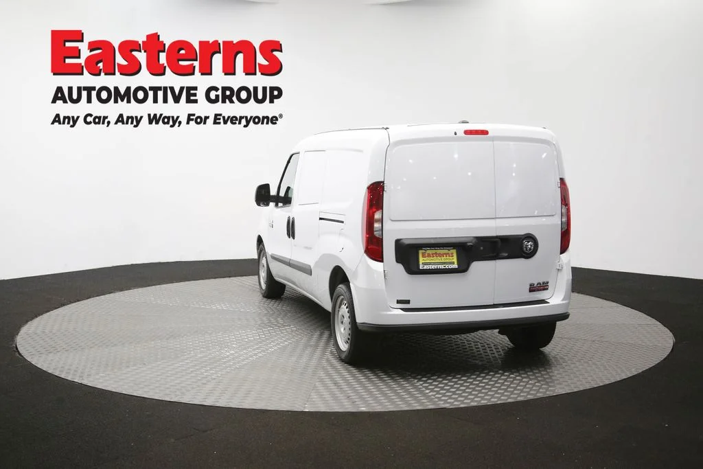 Used 2022 White Ram Base image 63