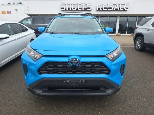 Used 2020 Blue Toyota LE image 3