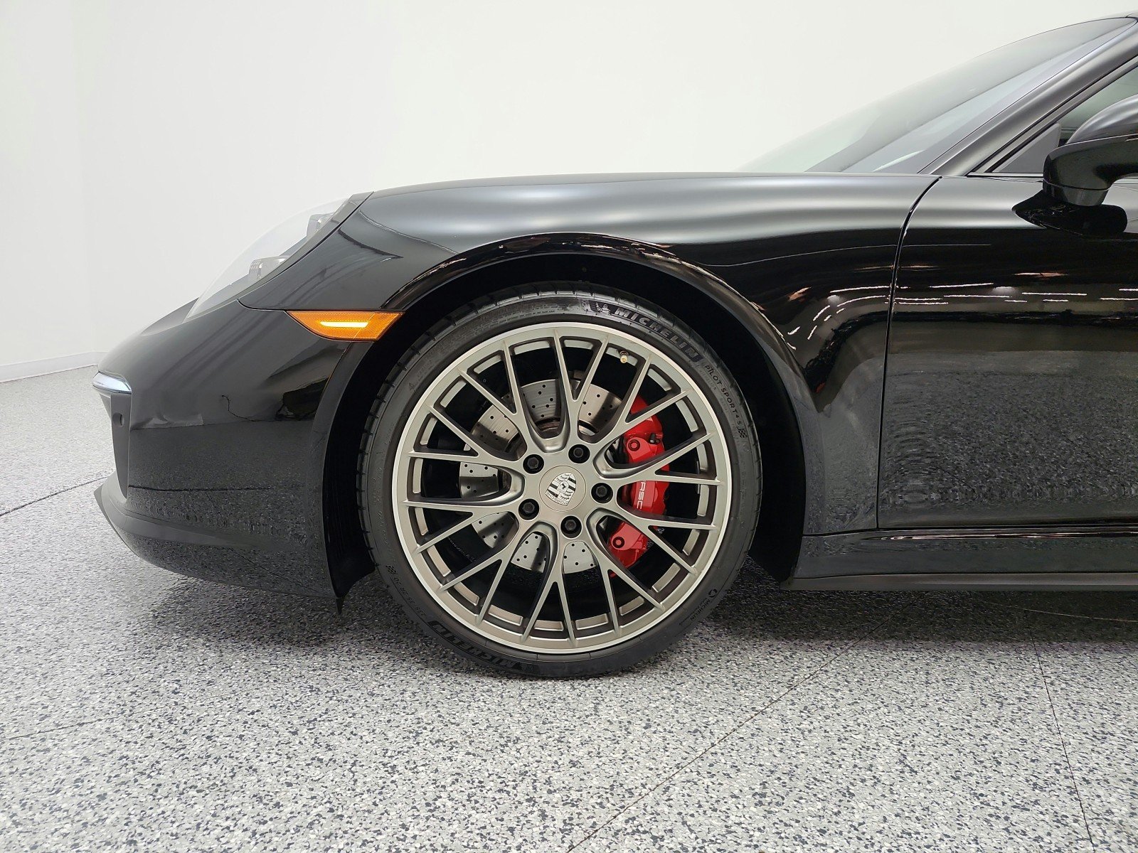 Used 2018 Black Porsche Carrera 4S image 30