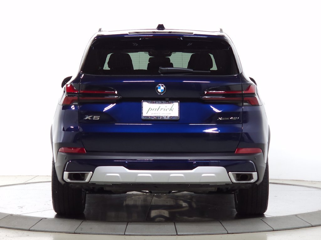 Used 2026 Blue BMW xDrive40i image 7