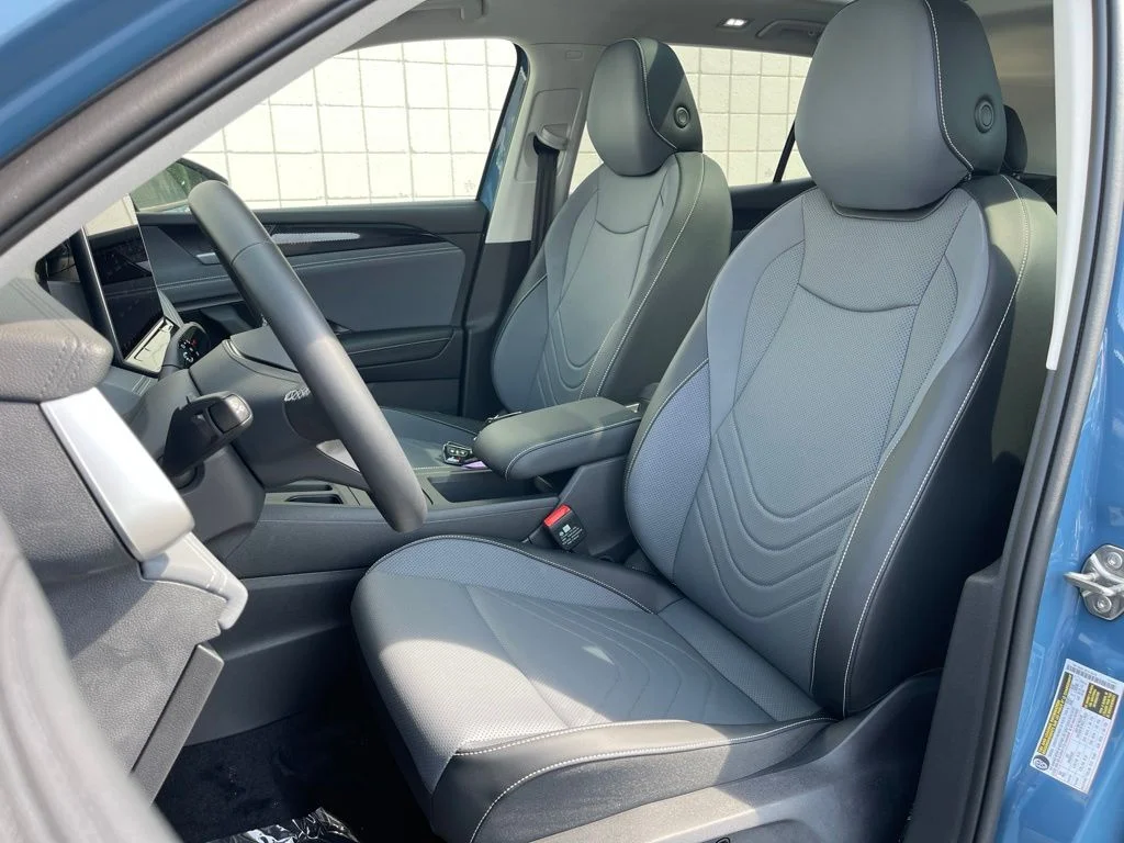 New 2026 Monterey Blue Pearl Volkswagen 2.0T SE image 20