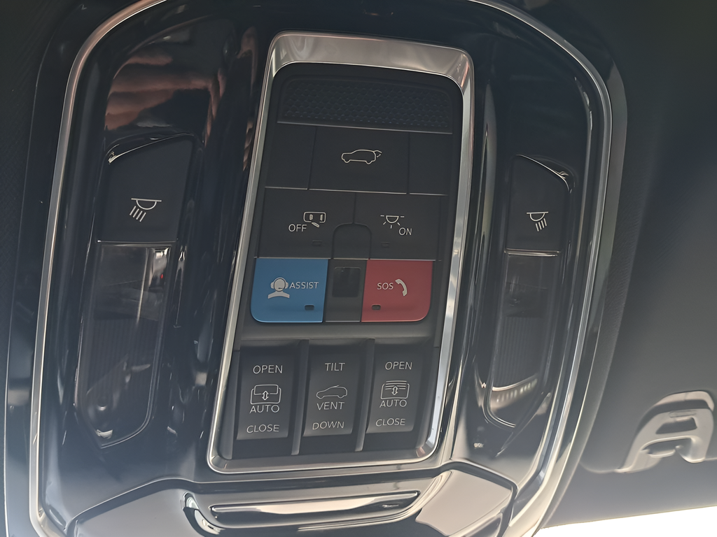 Used 2022 Silver Jeep Series I image 27
