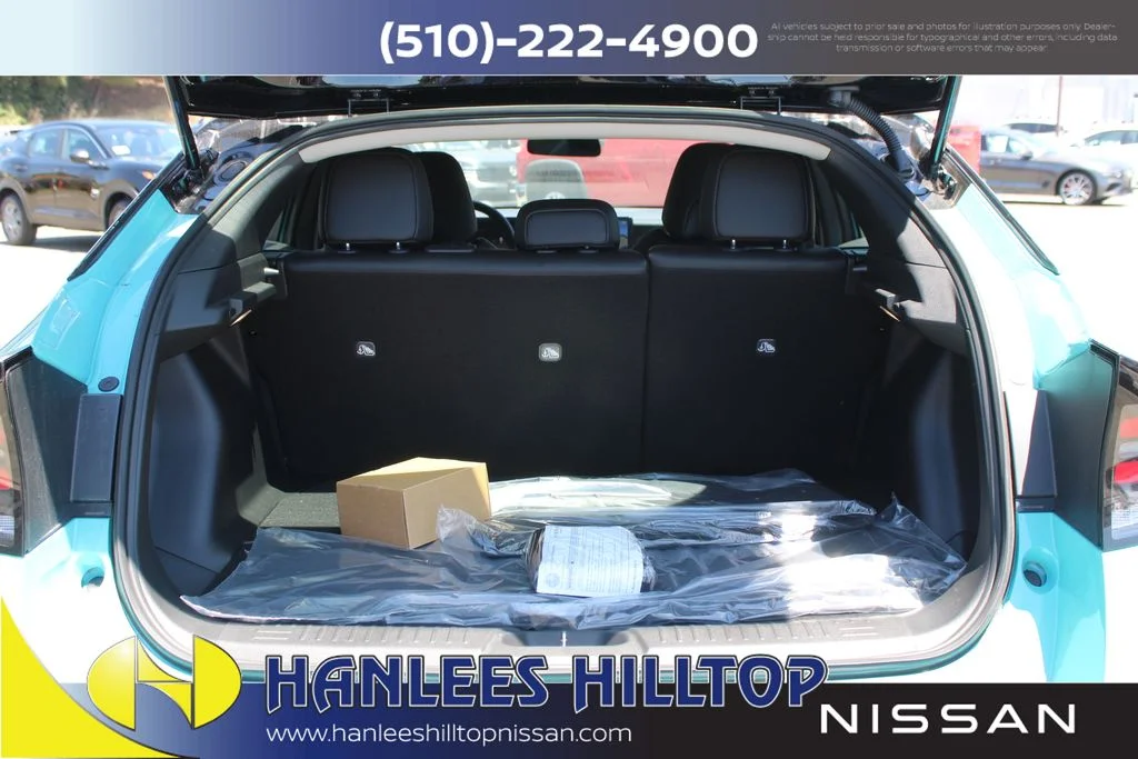 New 2026 Seabreeze Blue Pearl / Super Black Two-tone Nissan SV+ image 10
