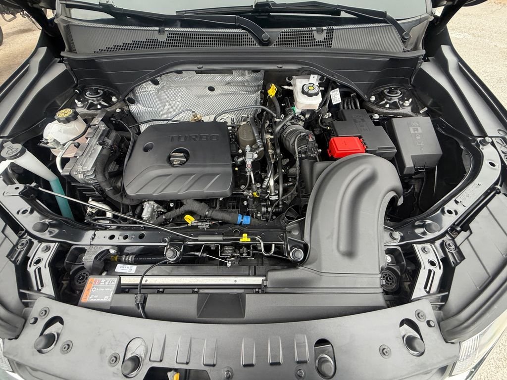 Used 2025 Black Chevrolet LT image 20