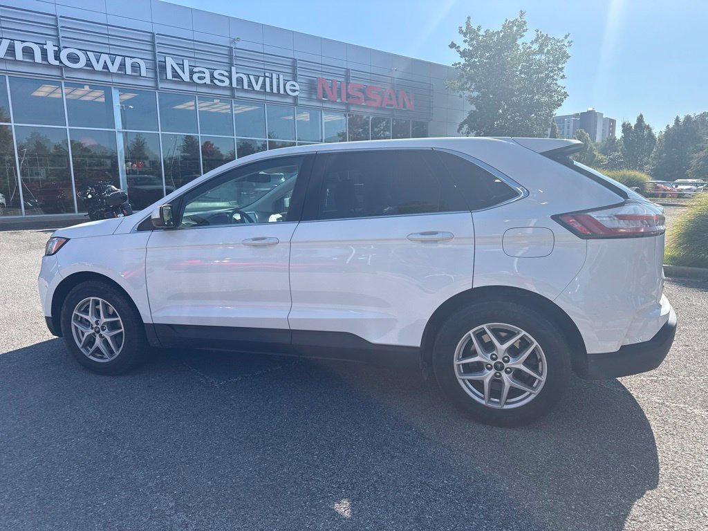 Used 2023 White Ford SEL image 6