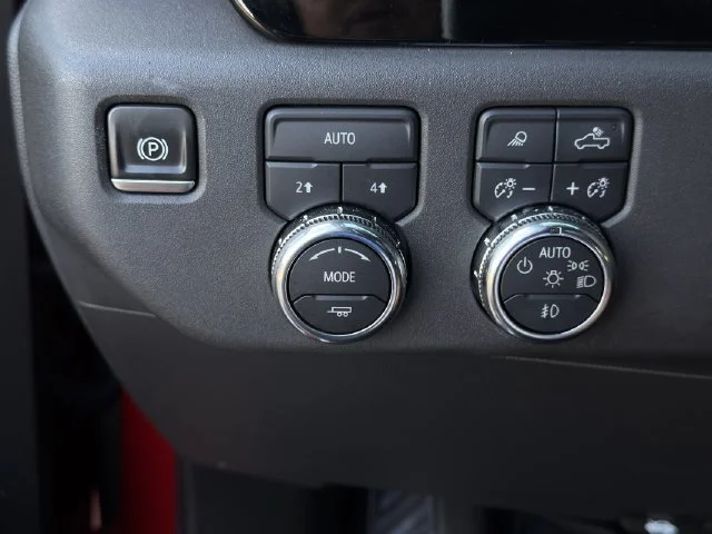 2024 GMC Sierra 1500 SLT - Photo 29