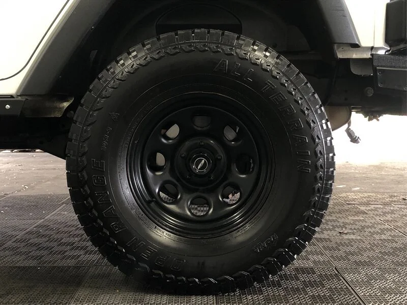 2017 Jeep Wrangler Unlimited Sport S - Photo 32