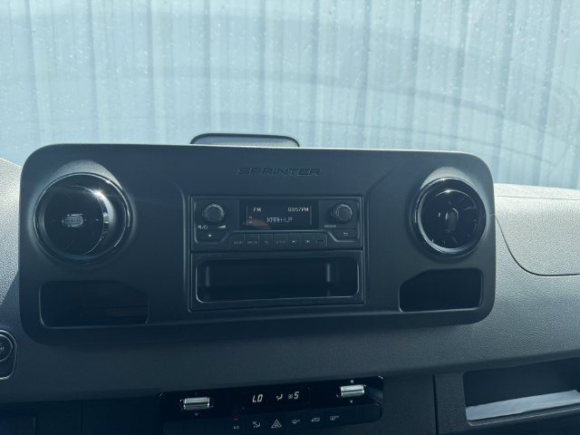 New 2026 Arctic White Mercedes-Benz Crew 170 WB image 46