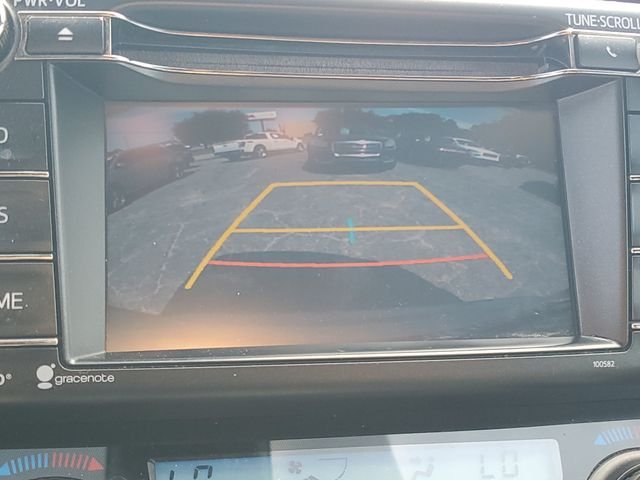 Used 2017 Silver Toyota SE image 19