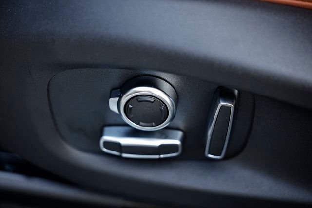 2026 Jaguar F-Pace R-Dynamic S - Photo 25