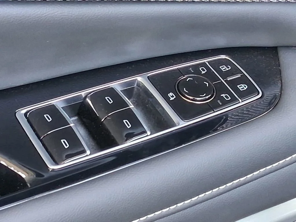 2026 Cadillac OPTIQ Sport - Photo 21