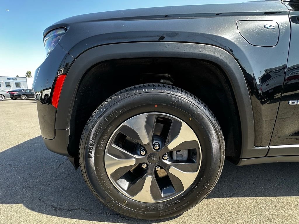 Used 2022 Black Jeep 4xe image 6