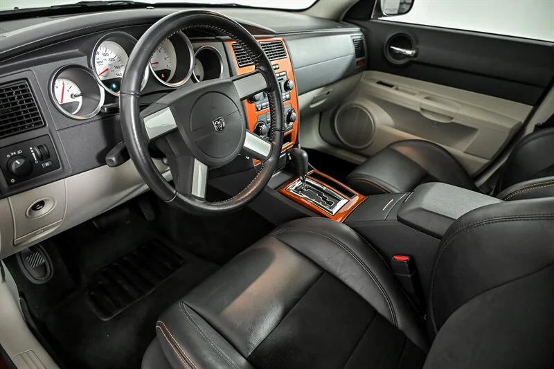 Used 2006 Go Mango! Dodge RT image 14