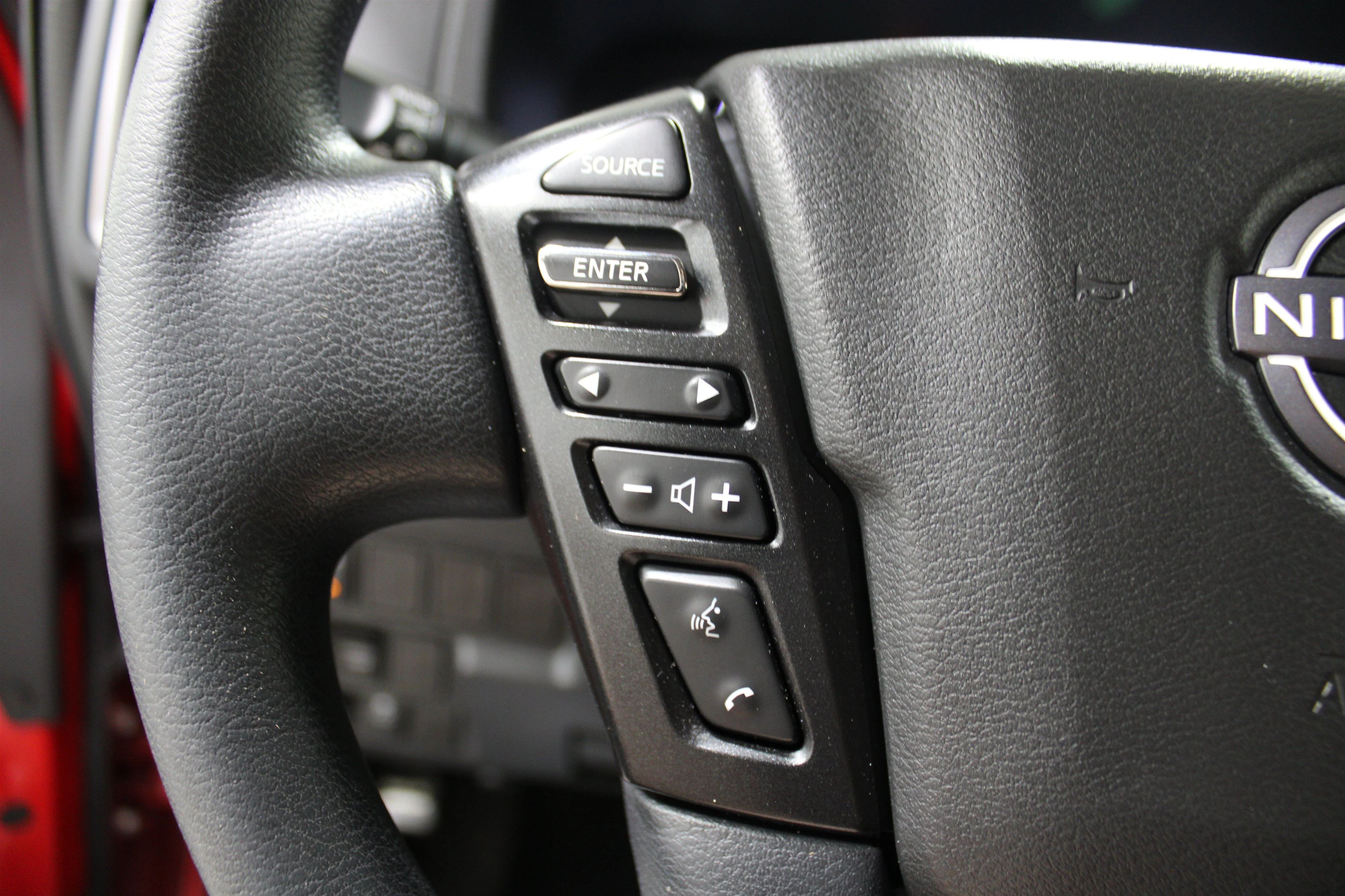 2022 Nissan Frontier SV - Photo 10