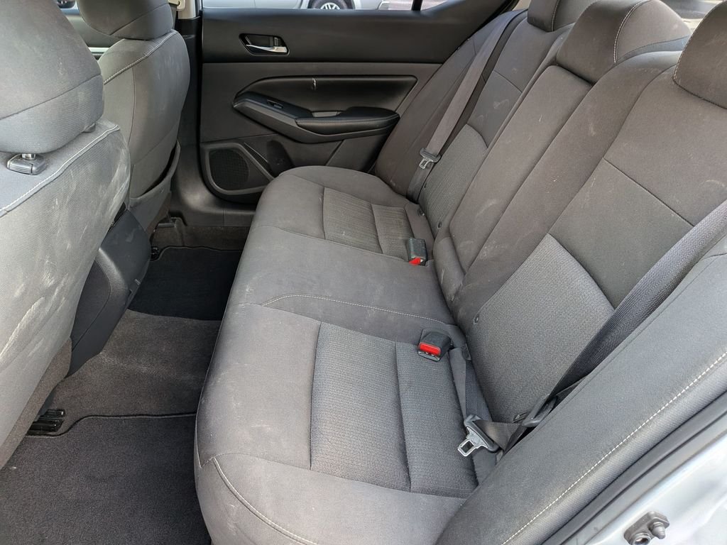 Used 2022 Silver Nissan 2.5 SV image 22
