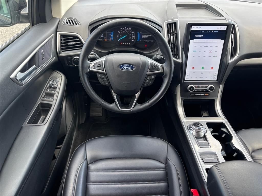 Used 2024 Black Metallic Ford SEL image 13