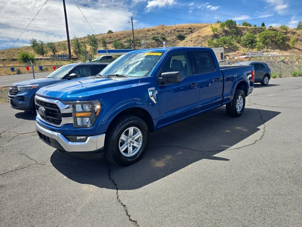 Used 2023 Blue Ford XLT image 1