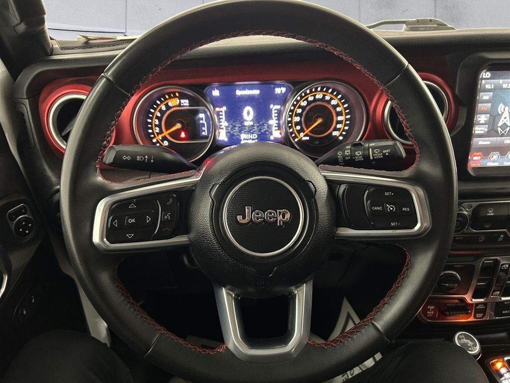 Used 2023 White/off-white Jeep Rubicon image 9