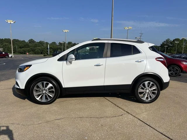 Used 2017 White Buick Preferred image 6