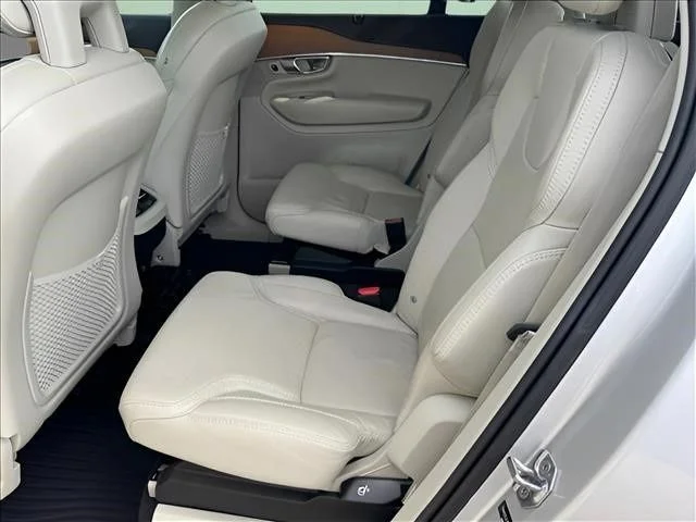 Used 2020 Silver Volvo T6 Inscription image 10