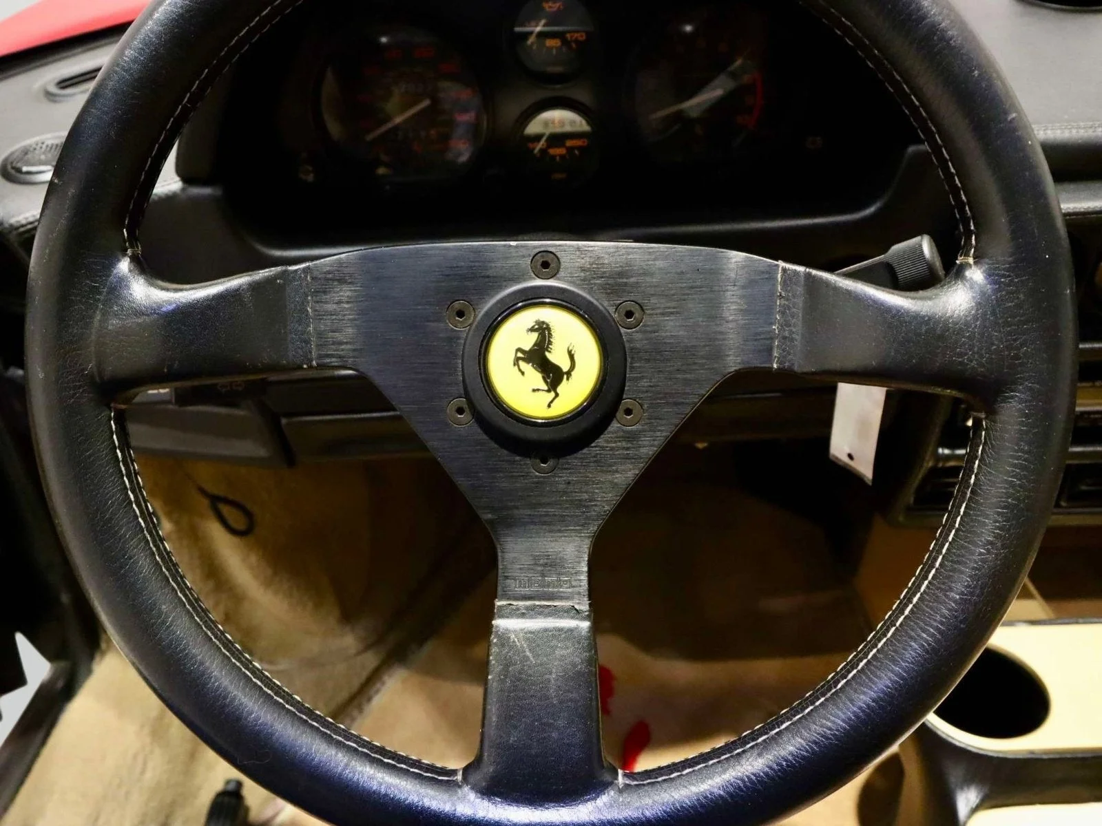 Used 1986  Ferrari  image 32