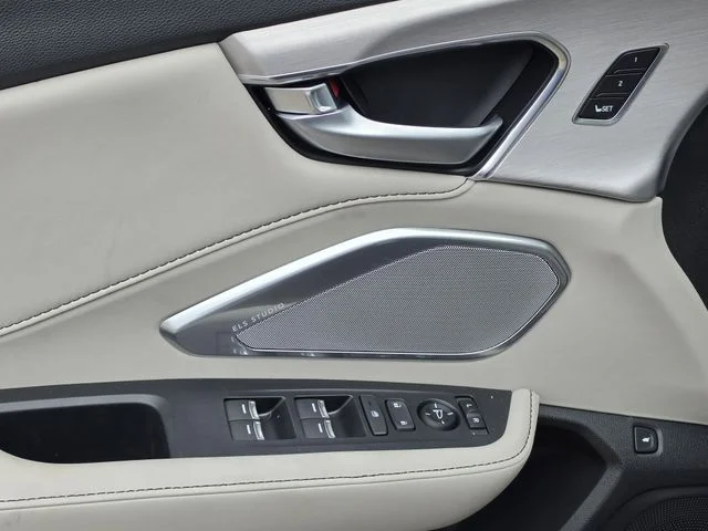New 2026 Majestic Black Pearl Acura w/Technology Package image 16