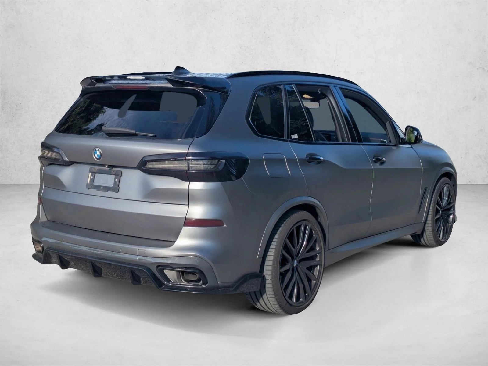 Used 2023 Alpine White BMW xDrive40i image 5
