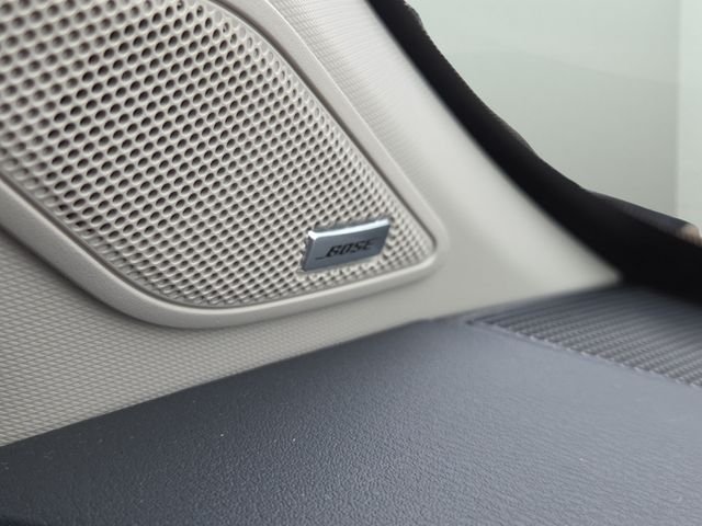 Used 2025 White Pearl Nissan Platinum image 14