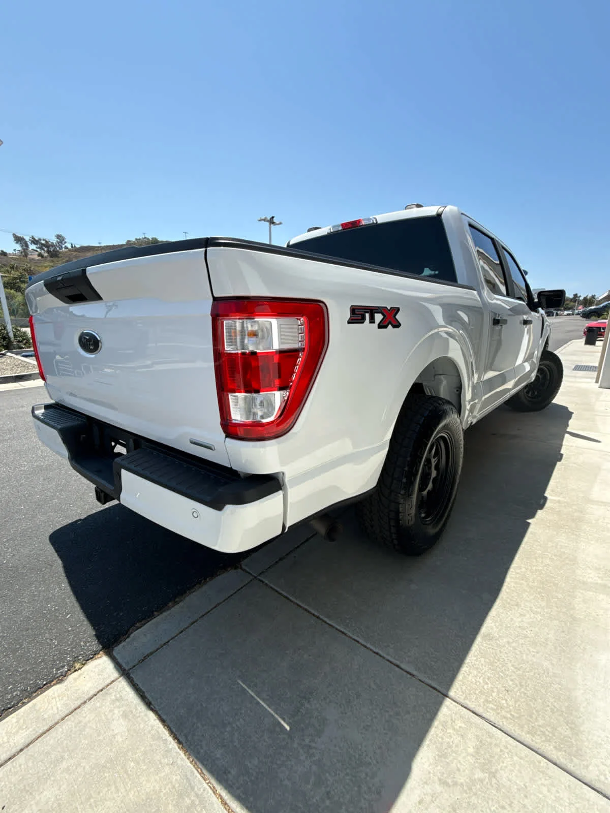 Used 2021 OXFORD WHITE Ford XL image 6