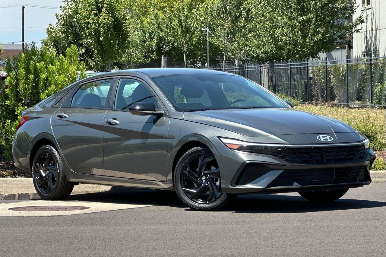 New 2026 Gray Hyundai SEL Sport image 1