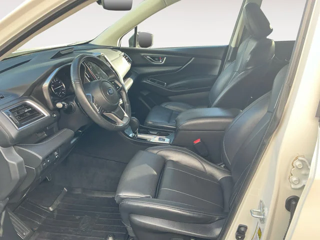 Used 2023 Crystal White Pearl Subaru Limited image 9