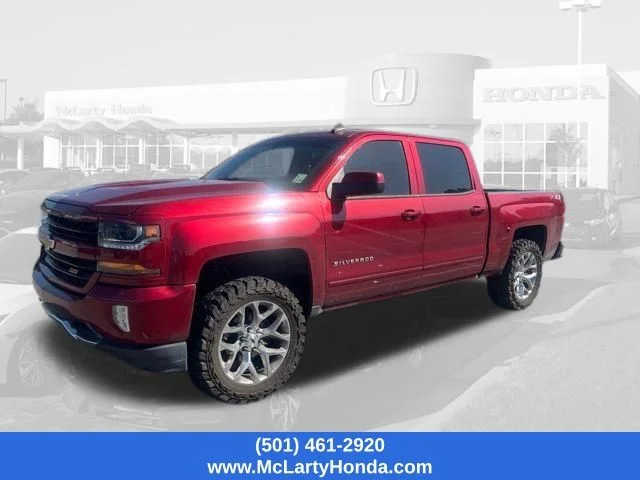 Used 2018 Red Chevrolet LT image 12