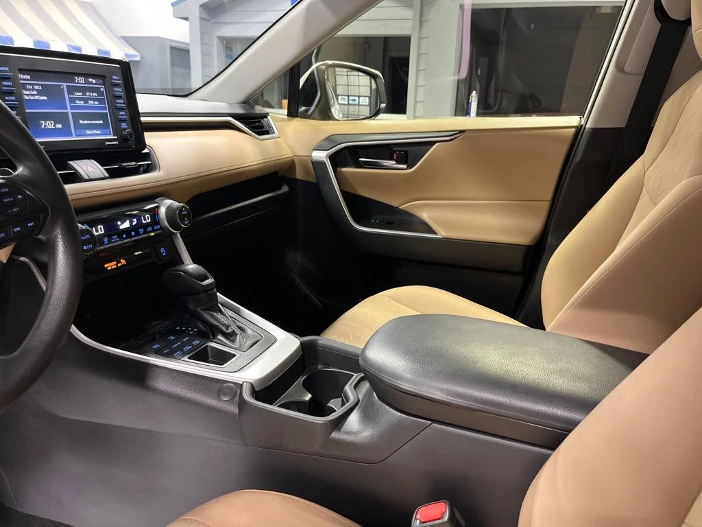 Used 2021 Super White Toyota XLE image 14