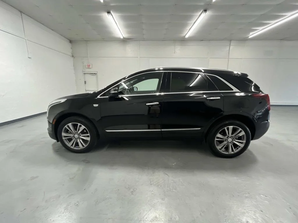 Used 2024 Stellar Black Metallic Cadillac Premium Luxury image 5