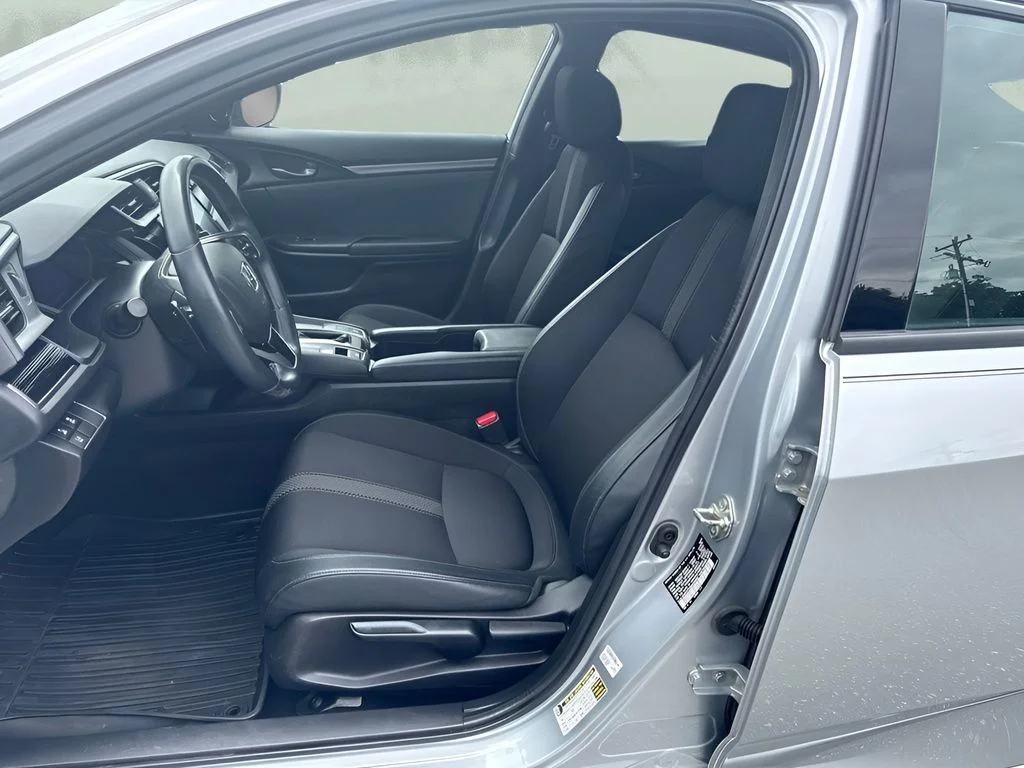 Used 2021  Honda Sport image 5
