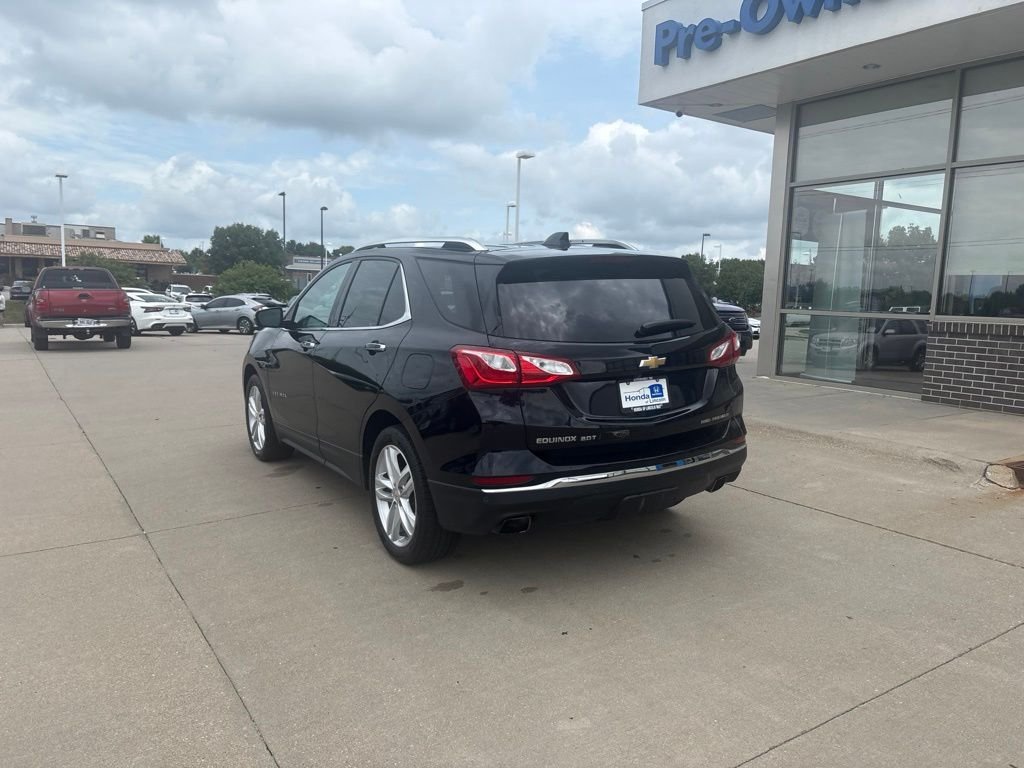 Used 2020 Midnight Blue Metallic Chevrolet Premier image 7