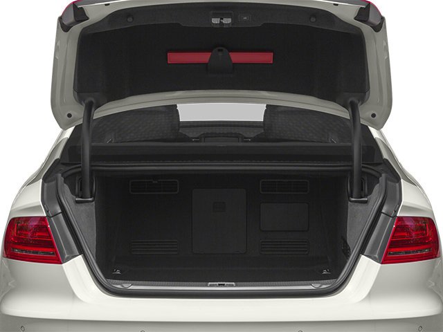 Used 2014  Audi 4.0T image 12