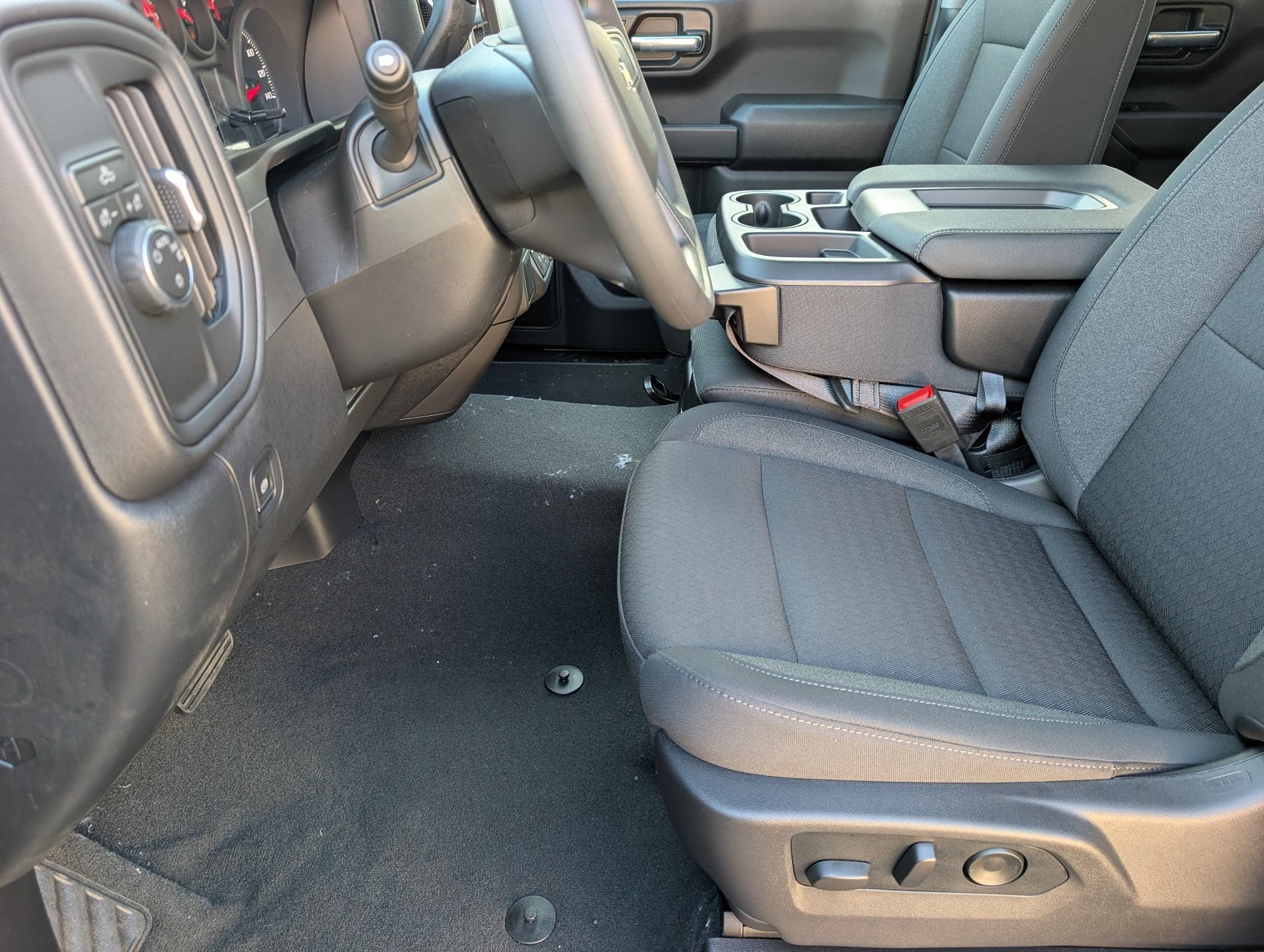 2026 Chevrolet Silverado 1500 Custom - Photo 17