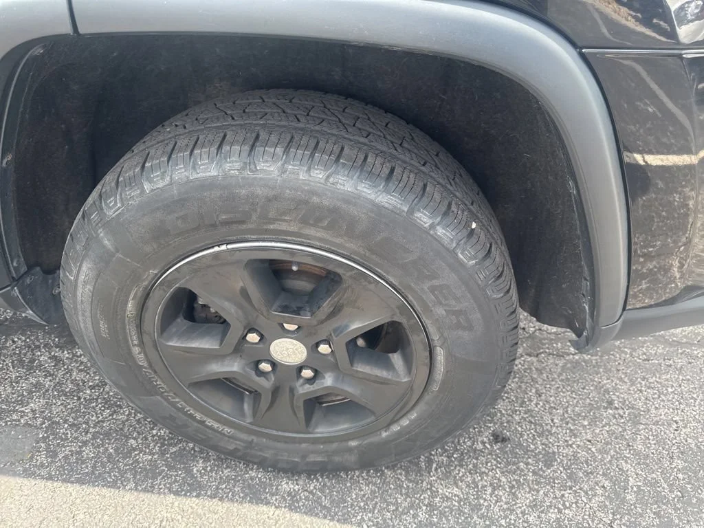 Used 2017 Black Jeep Laredo image 46