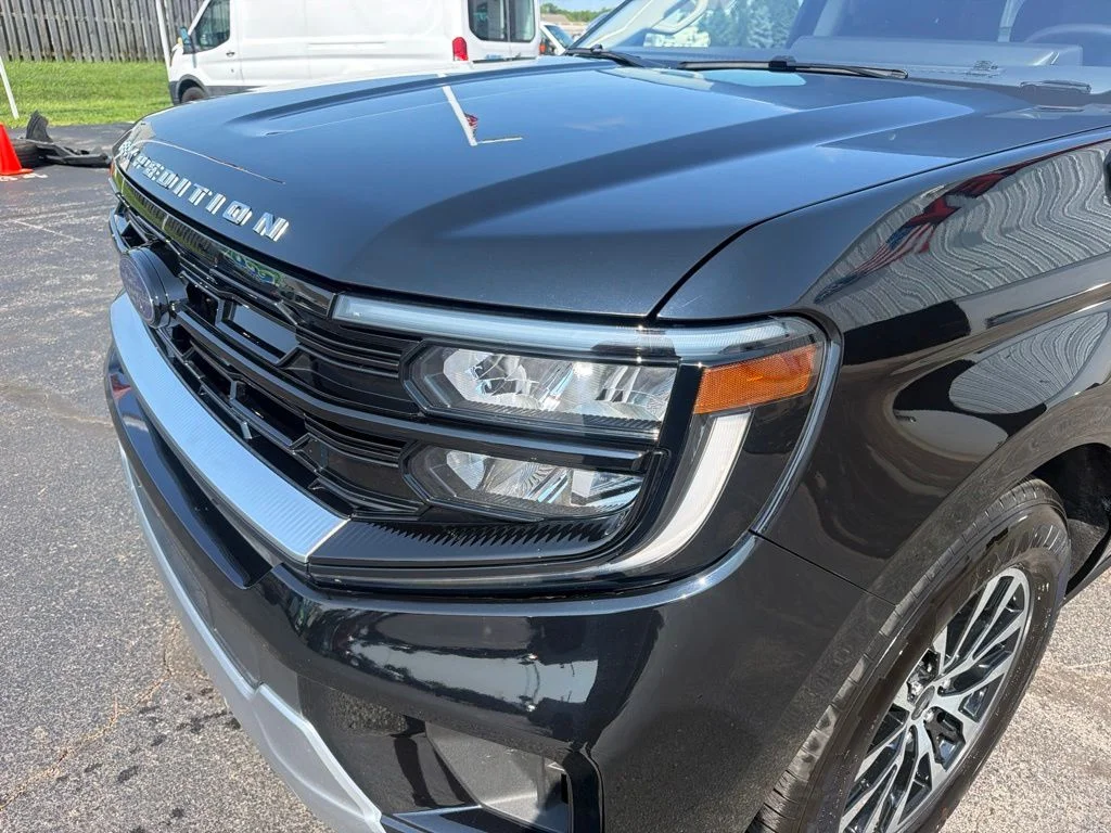 Certified Used 2025 Black Metallic Ford Platinum image 16