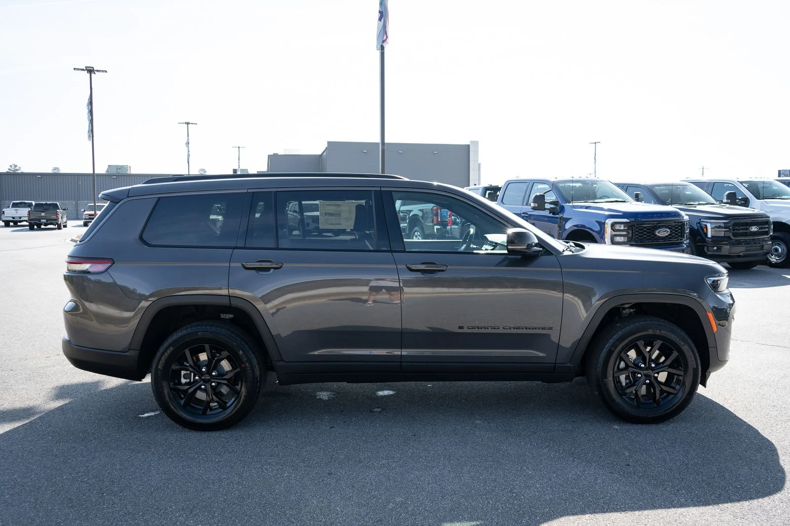 New 2026 Gray Jeep Altitude image 11