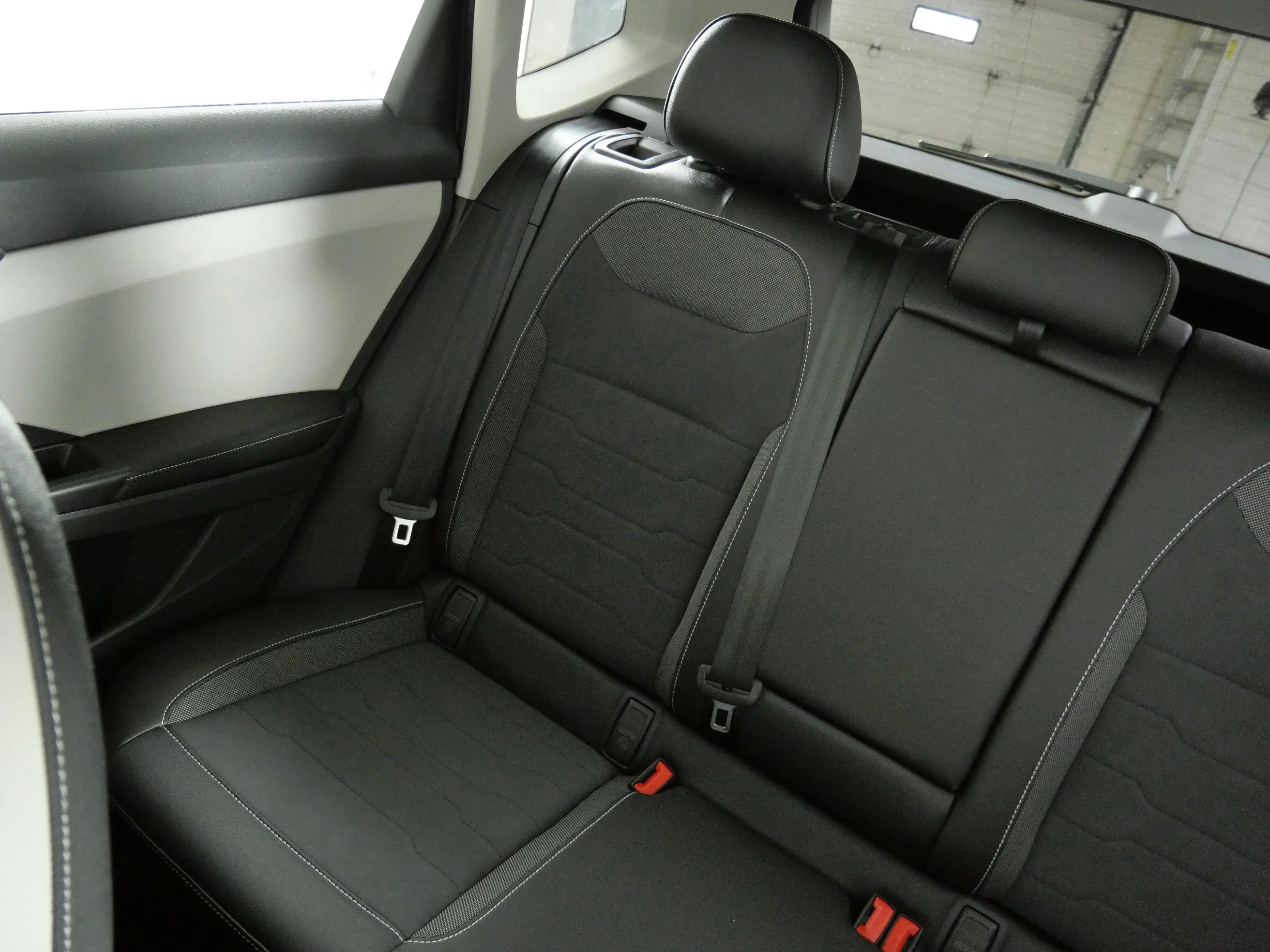 New 2026 Monument Gray Volkswagen SE image 12